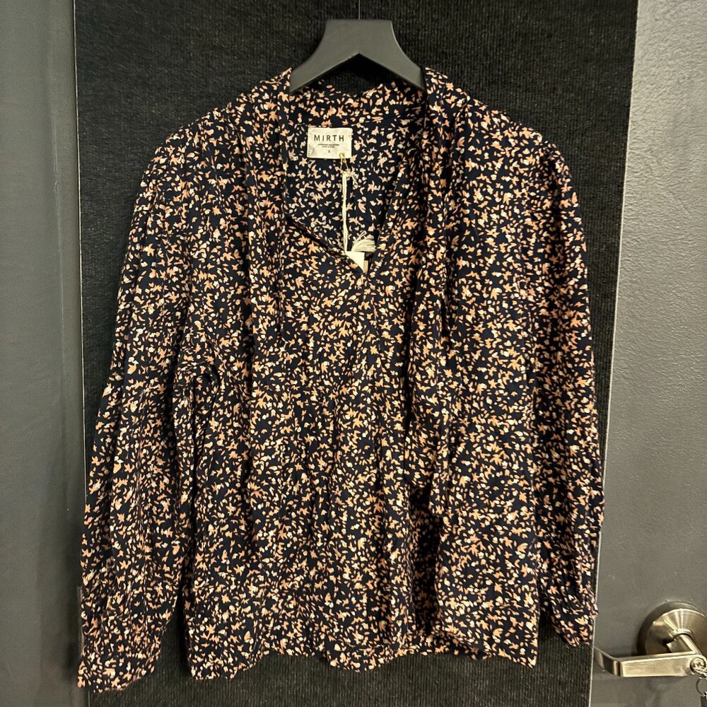 Mirth Venice tie neck blouse in Bonfire